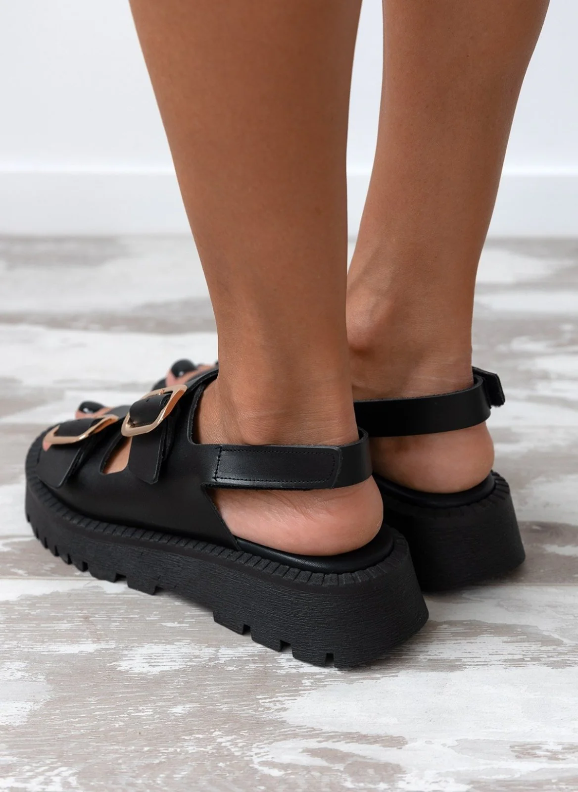 Δερμάτινα σανδάλια με λουράκι Velcro - Μαύρο - Image 8