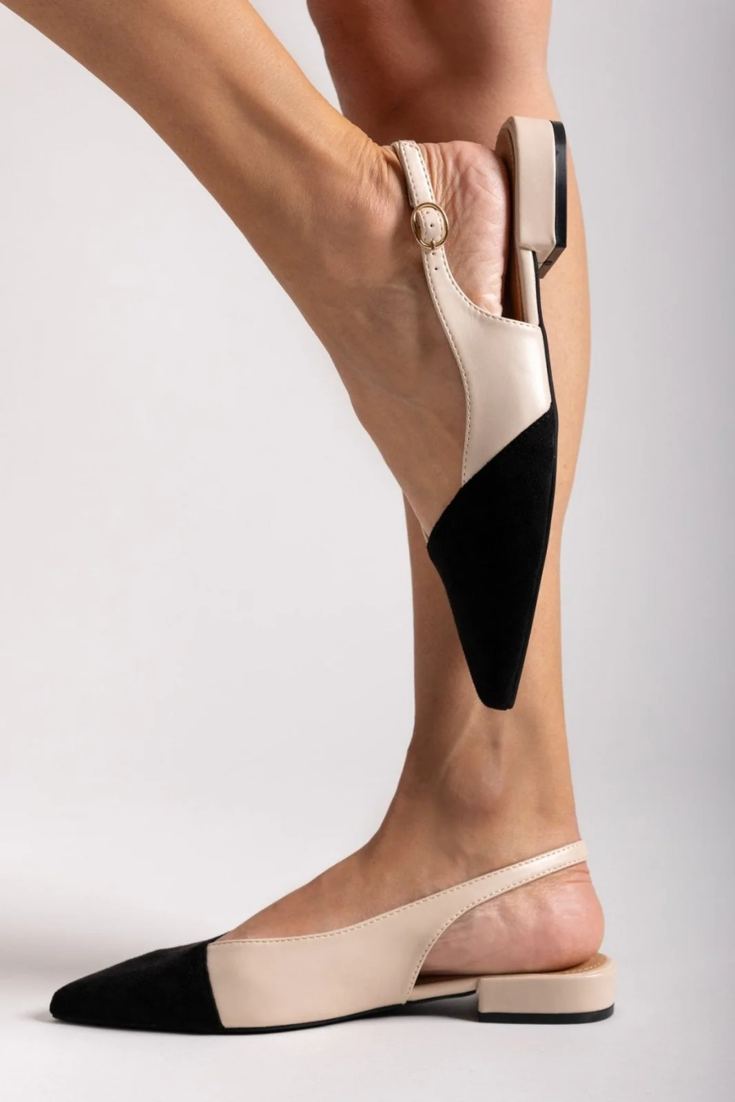 Μυτερές μπαλαρίνες slingback - Μαύρο/Μπεζ - Image 7