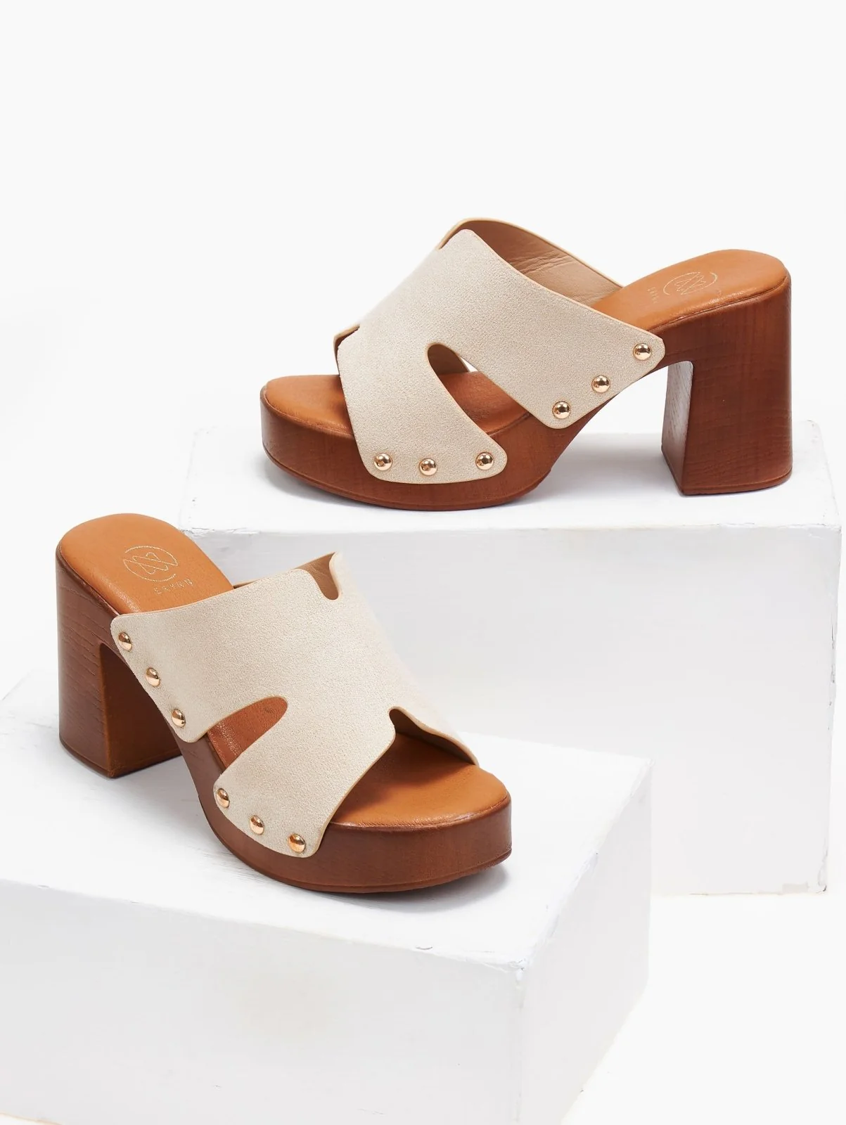 Σουέντ Clogs με τρουκς - Μπεζ - Image 2