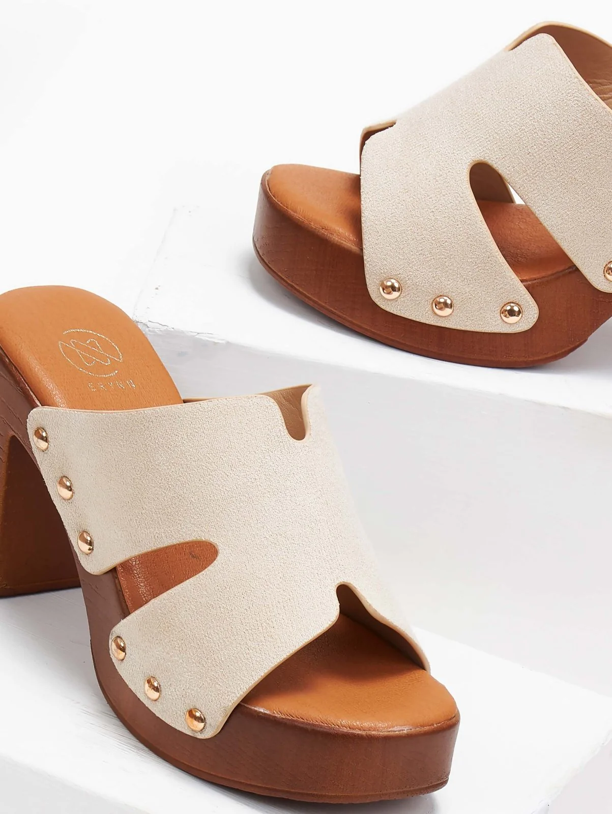 Σουέντ Clogs με τρουκς - Μπεζ - Image 3