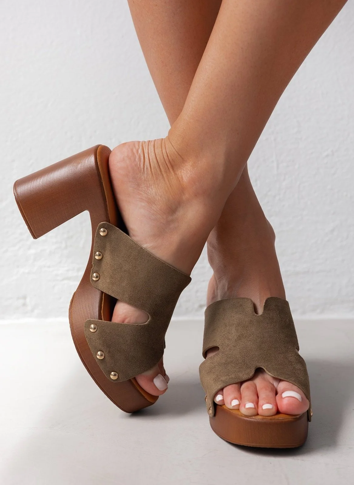 Σουέντ Clogs με τρουκς - Χακί - Image 8