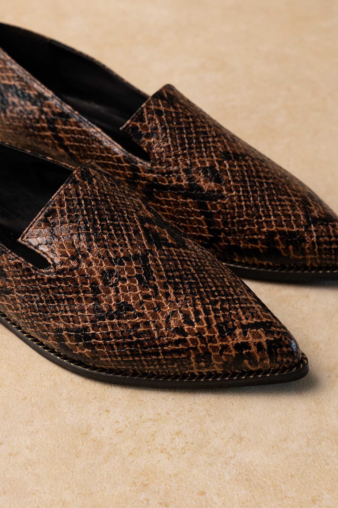 Μυτερά μοκασίνια - Καφέ Snake Print - Image 4