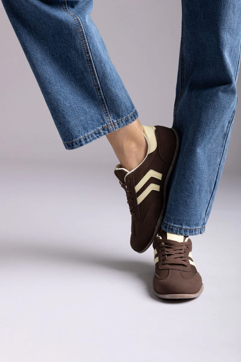 Άνετα χαμηλά Sneakers - Καφέ Σουέντ - Image 4