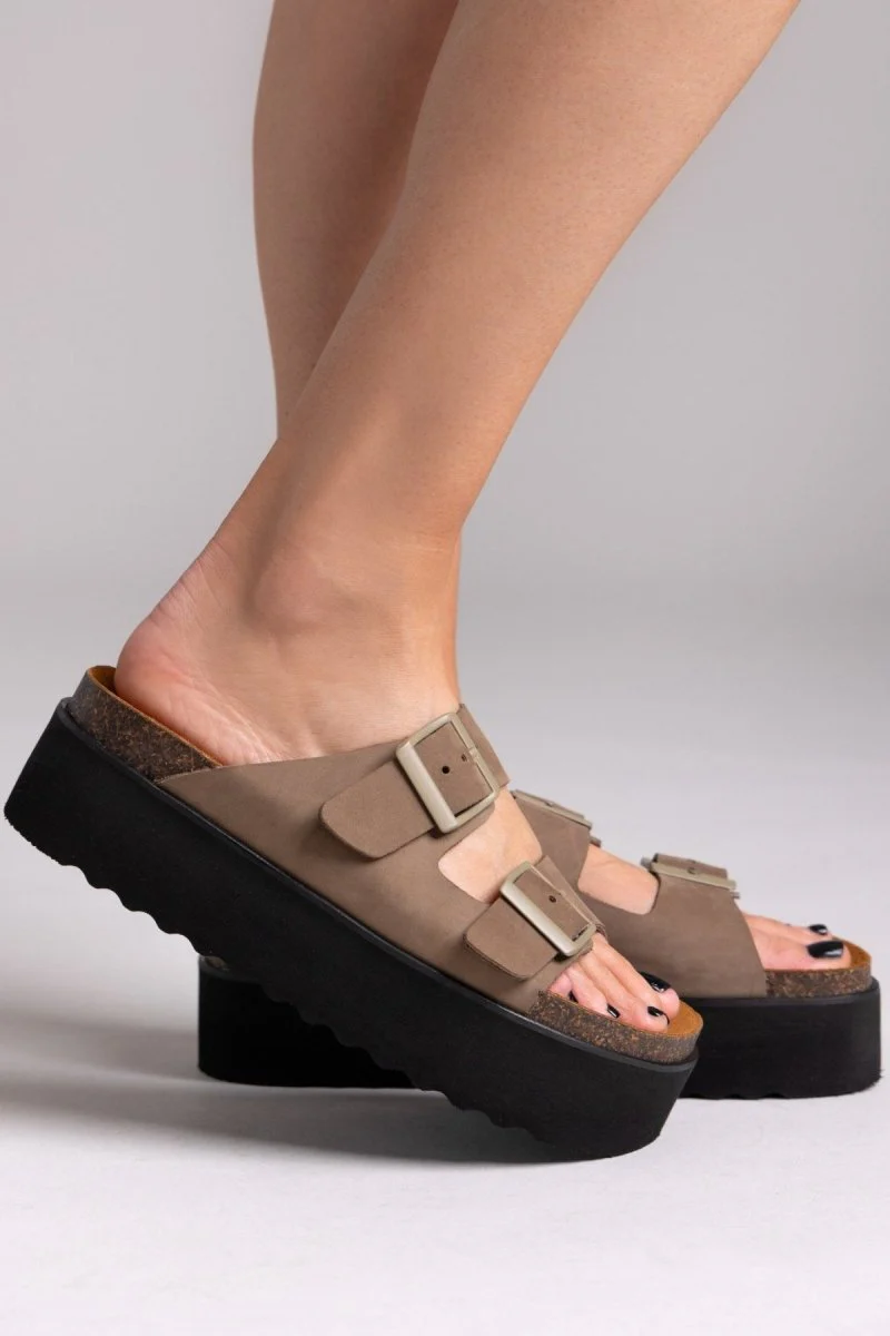 Σανδάλια flatforms nubuck - Λαδί - Image 5