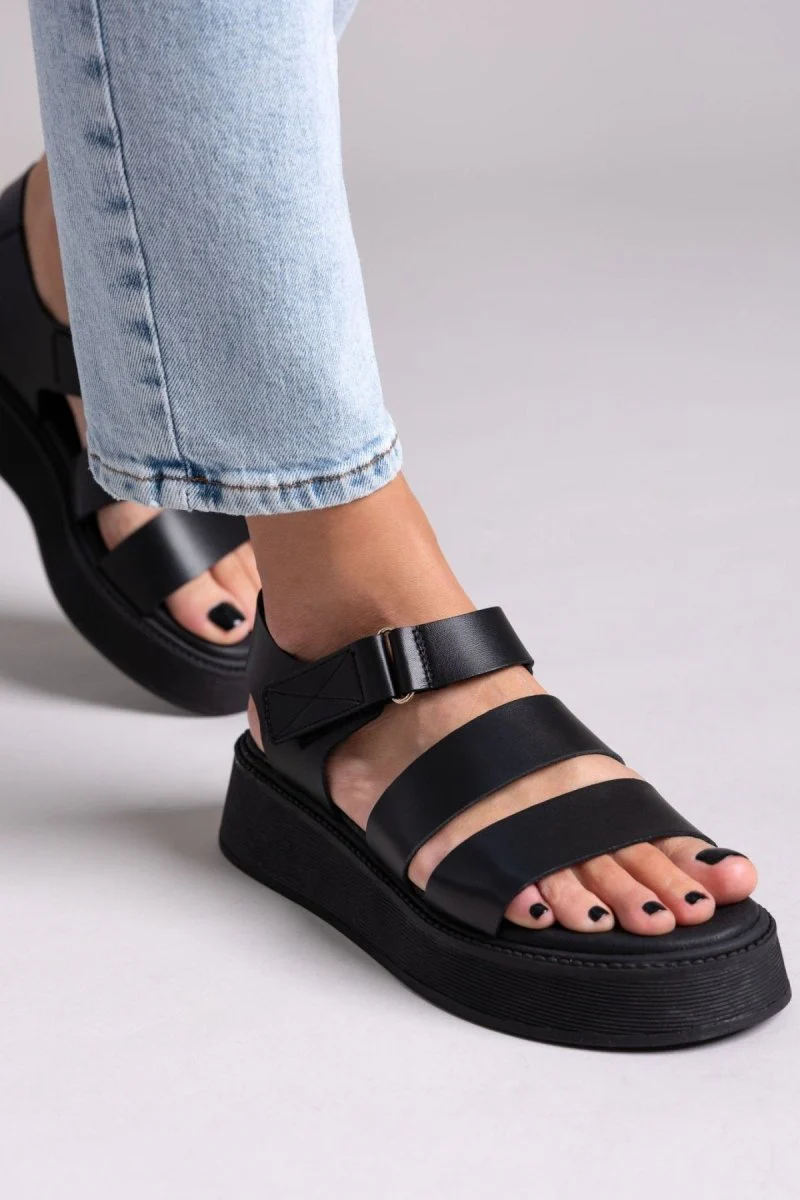 Δερμάτινα σανδάλια με velcro - Μαύρο - Image 7