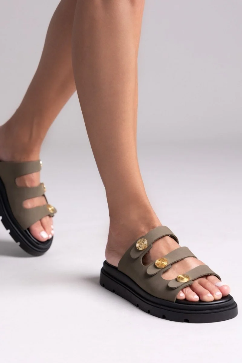 Σανδάλια με τρεις φάσες nubuck - χακί - Image 6