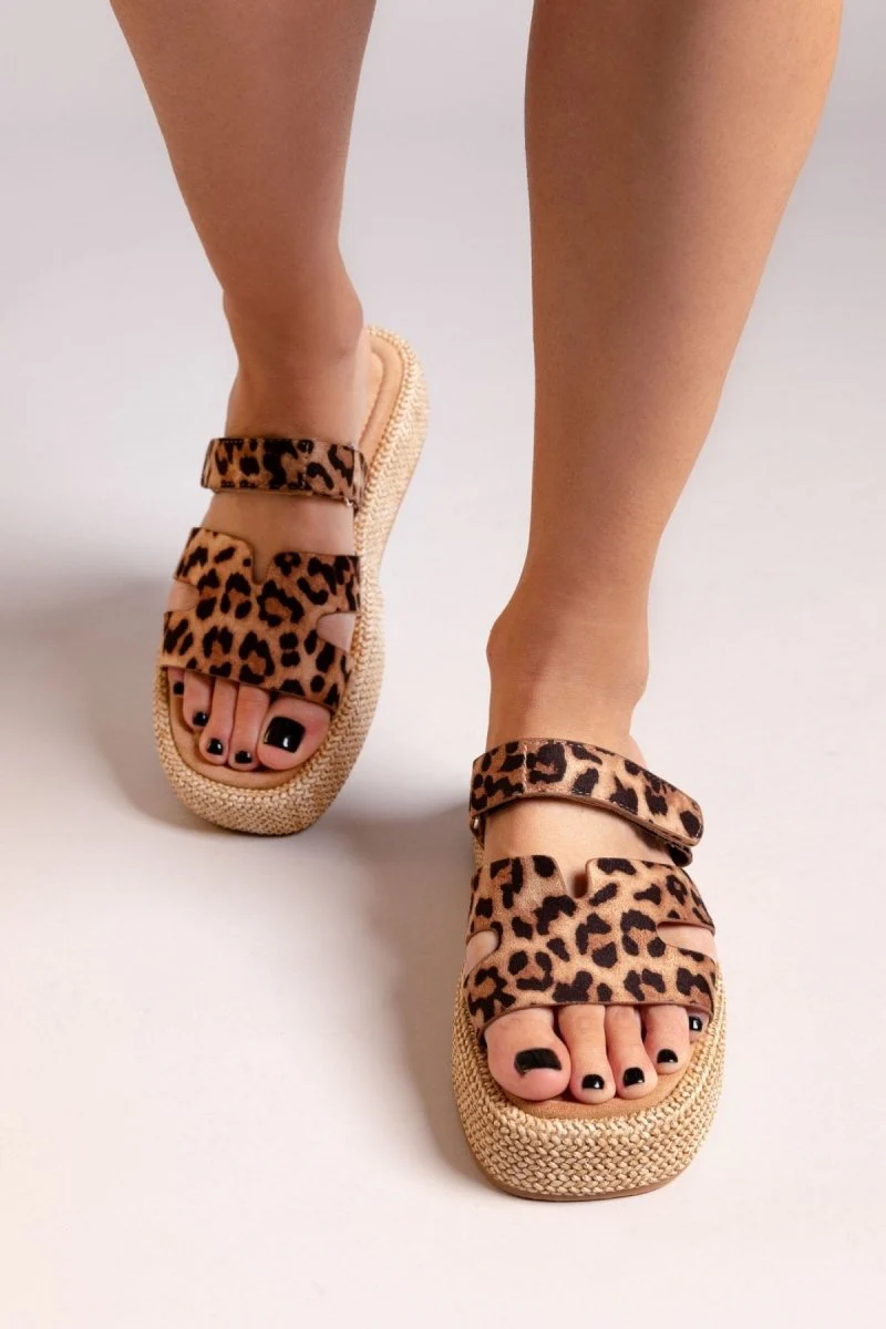 Σουέντ Flatform σανδάλια με Velcro - Λεοπάρ - Image 7