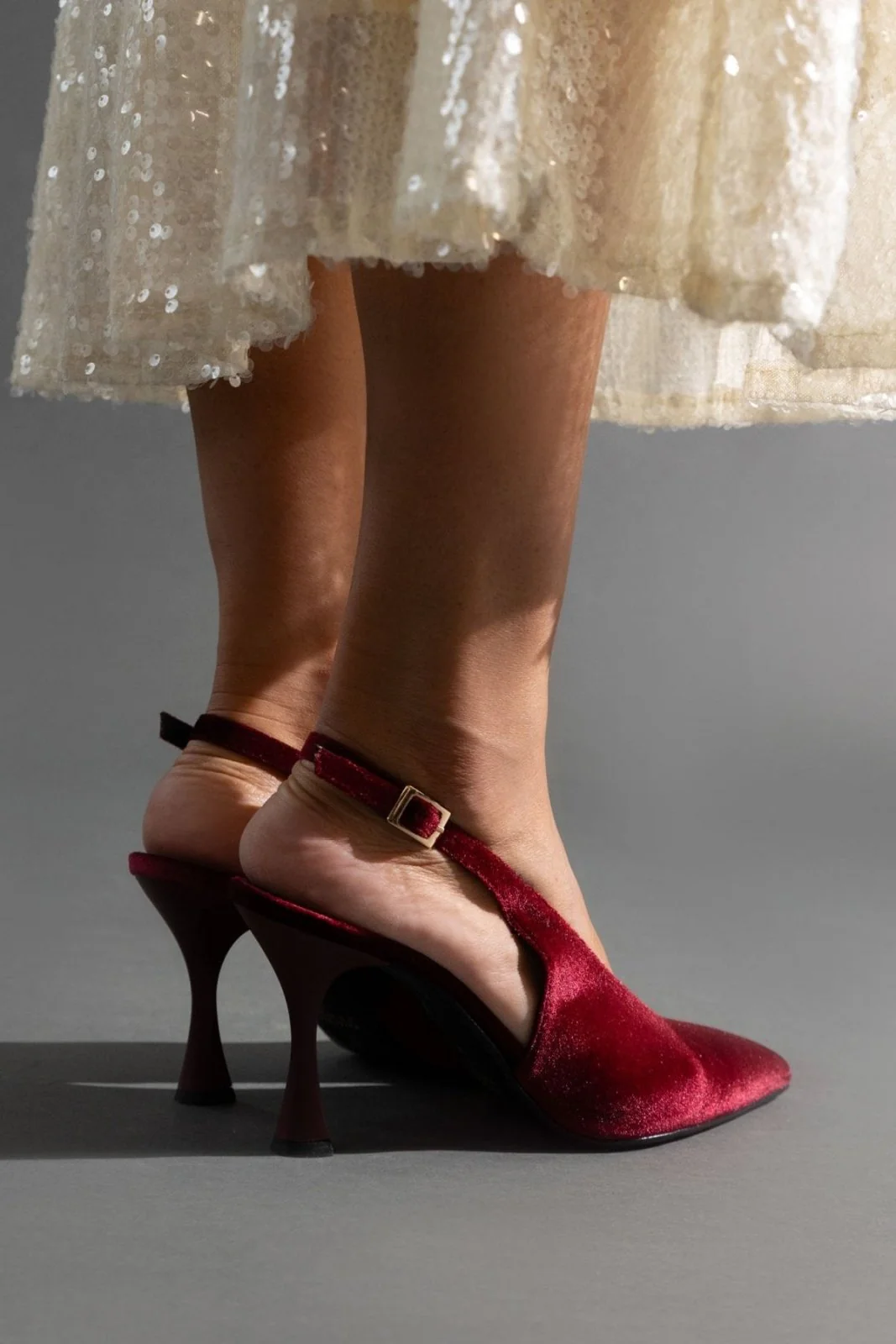 Μυτερές Βελούδινες Γόβες Slingback - Μπορντώ - Image 3