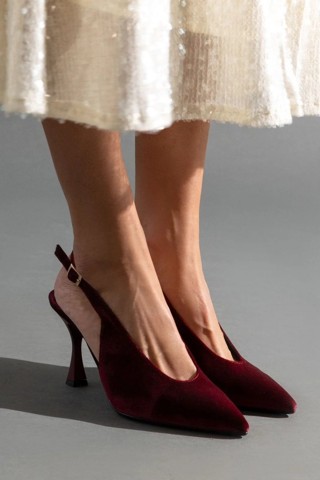 Μυτερές Βελούδινες Γόβες Slingback - Μπορντώ - Image 5