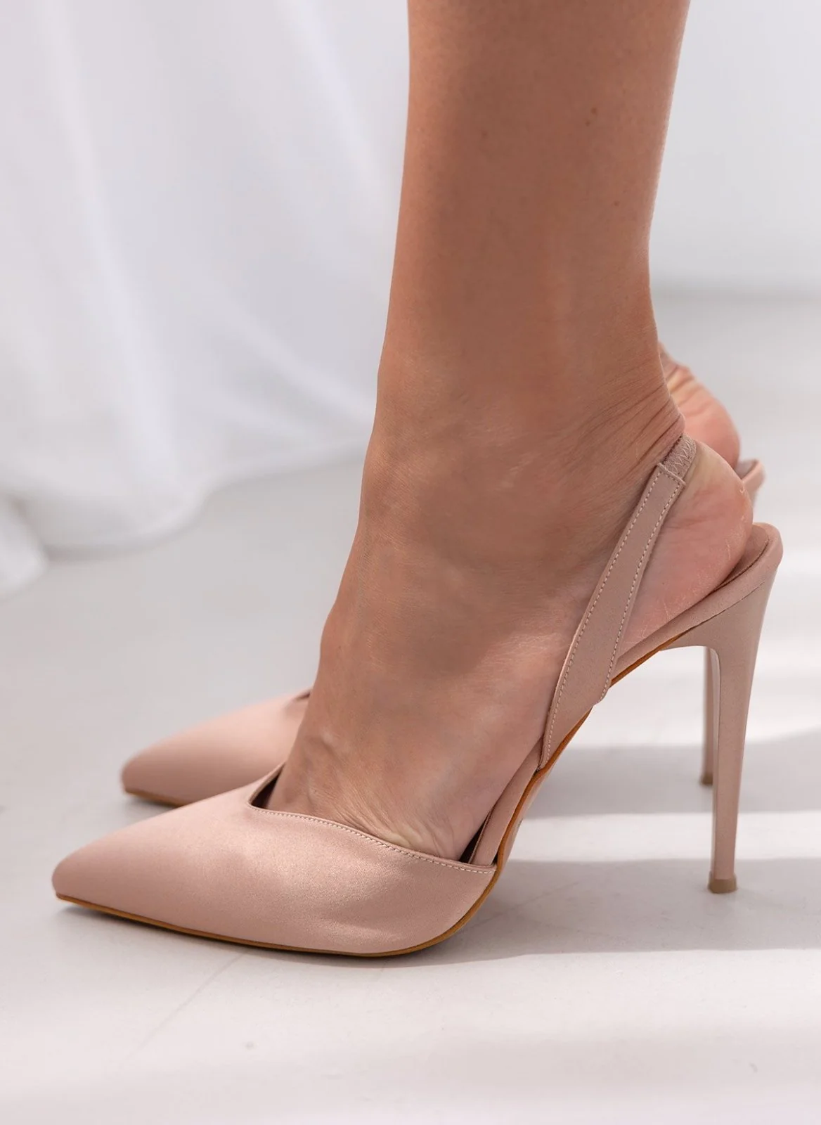 Σατέν γόβες slingback - μπεζ - Image 6
