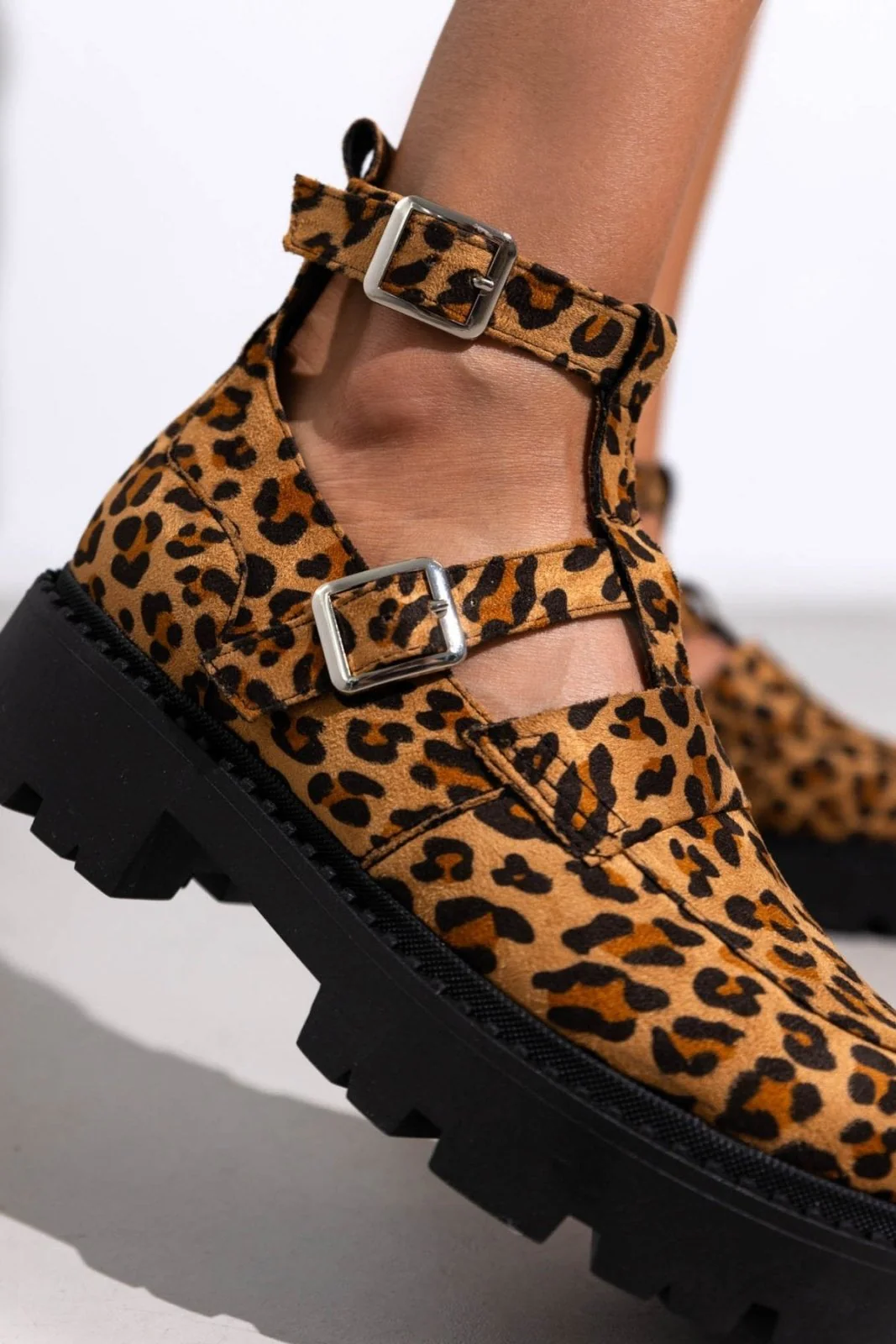 Suede loafers με λουράκι στον αστράγαλο - Λεοπάρδαλη - Image 3