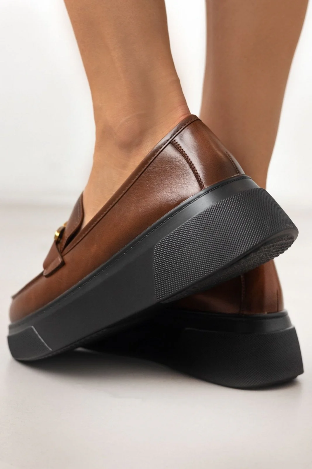 Loafers με αγκράφα - Ταμπά - Image 8
