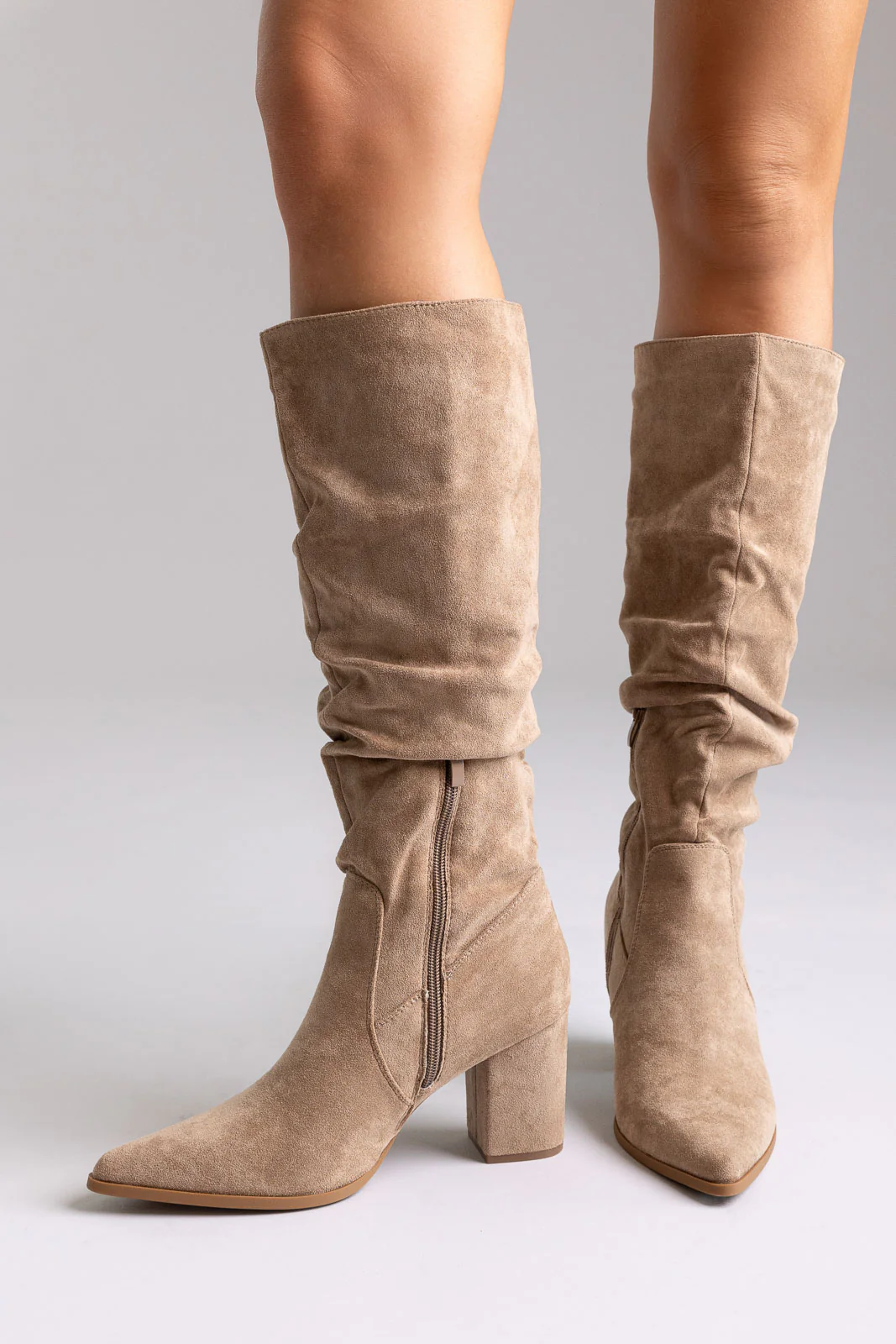 Μπότες μυτερές - Taupe Suede - Image 6