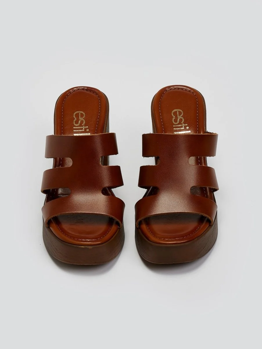 Δερμάτινα Mules με κοψίματα - Ταμπά - Image 2