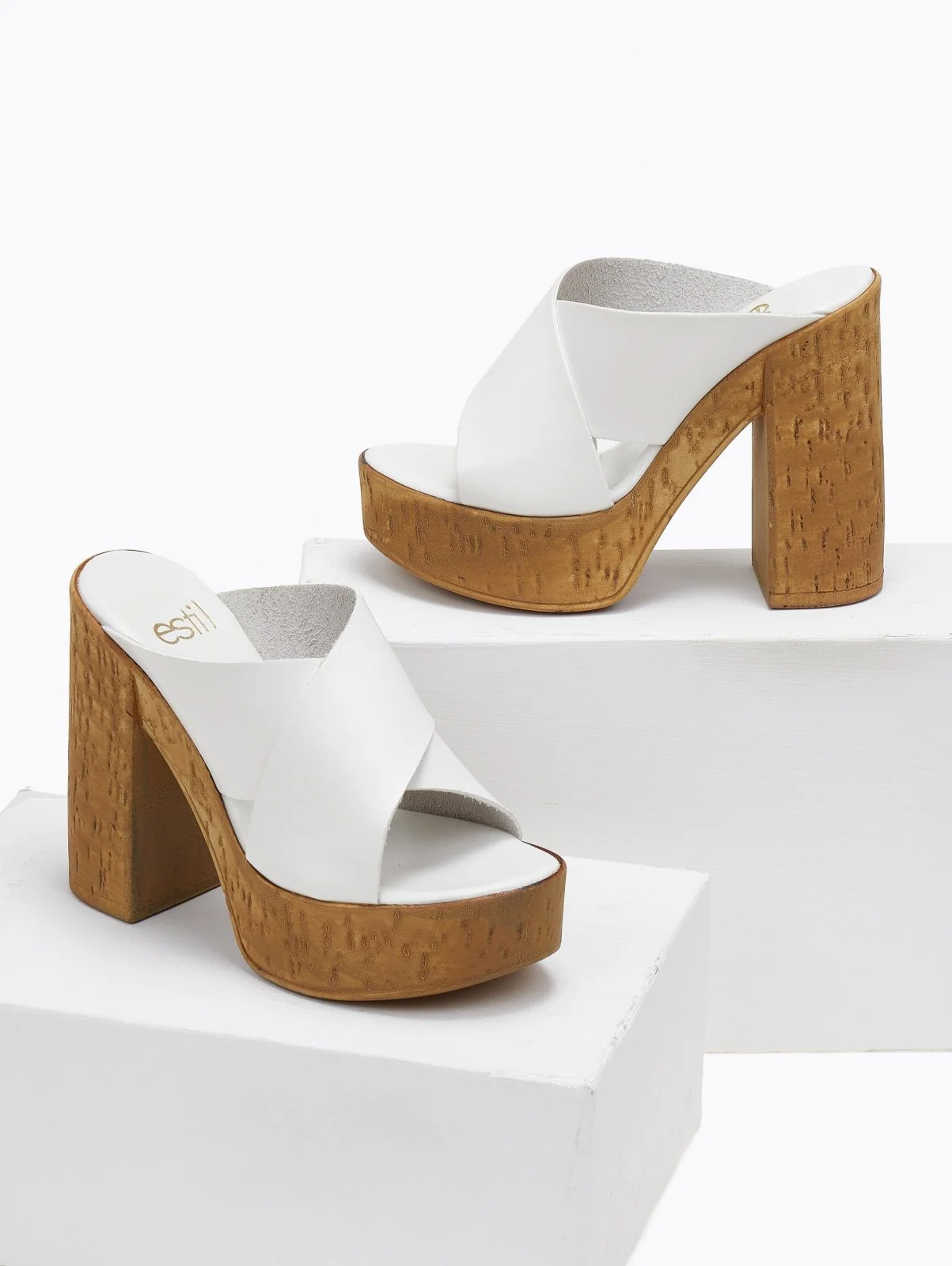 Δερμάτινα σταυρωτό Mules - Λευκό - Image 3