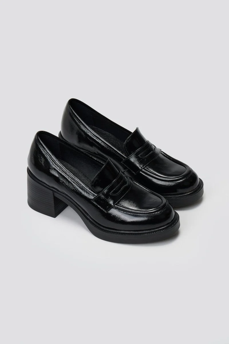 Δερμάτινα loafers με τακούνι - Μαύρο Λουστρίνι - Image 4