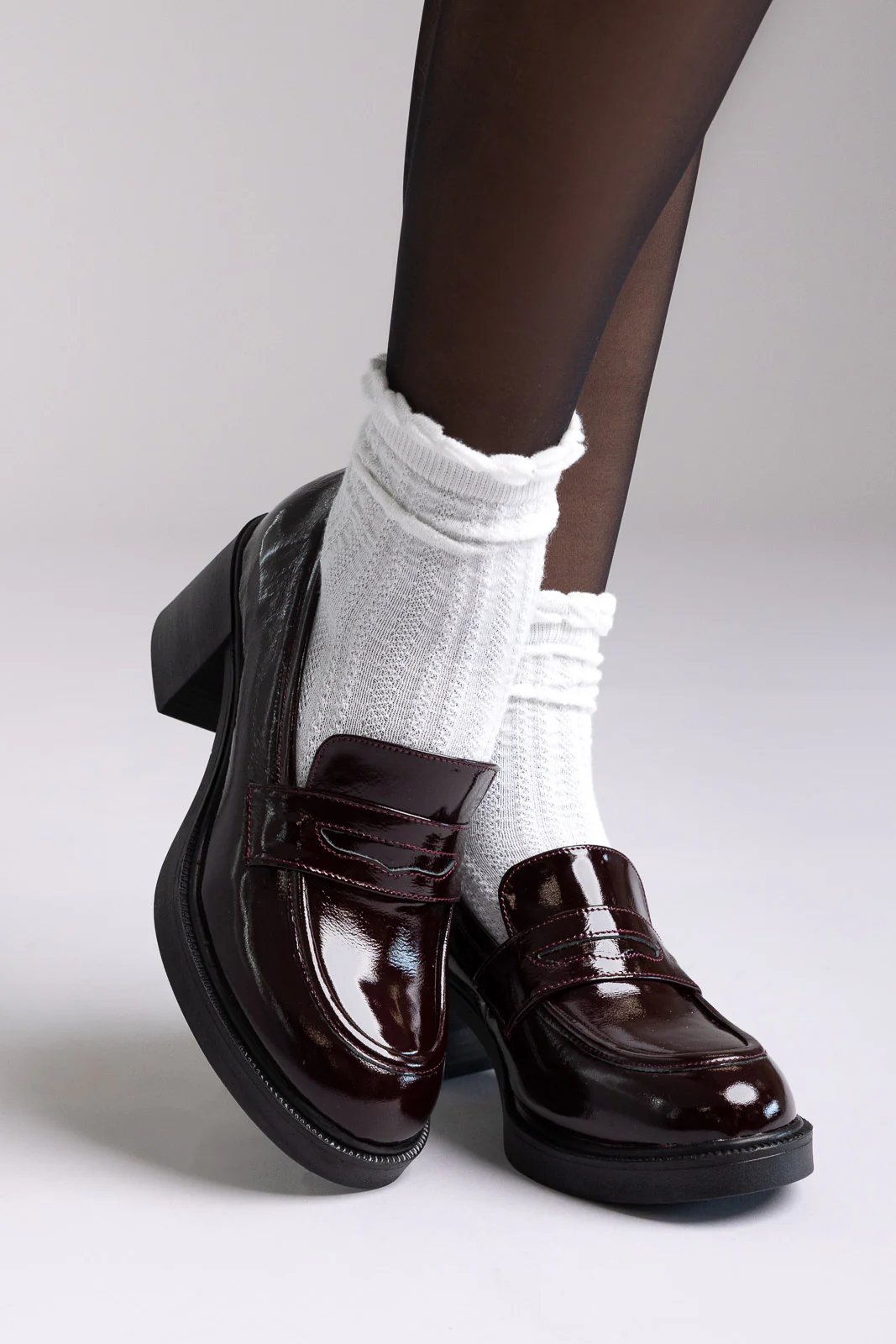 Δερμάτινα loafers με τακούνι - Μπορντώ Λουστρίνι - Image 2
