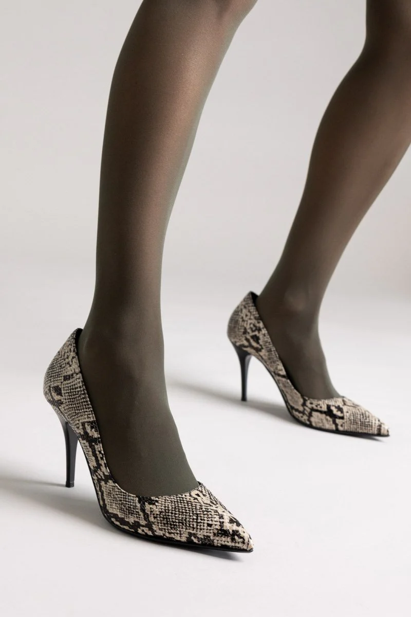Γόβες με Snake Print - Ιβουάρ Μαύρο Snake Print - Image 5