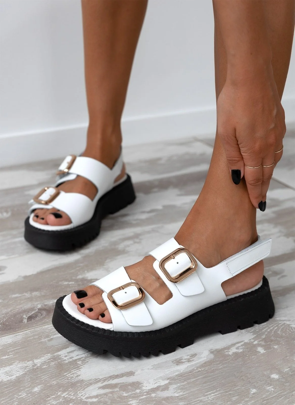 Δερμάτινα σανδάλια με λουράκι Velcro - Λευκό - Image 9