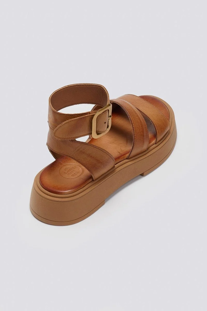 Δερμάτινα σανδάλια flatform - Ταμπά - Image 3