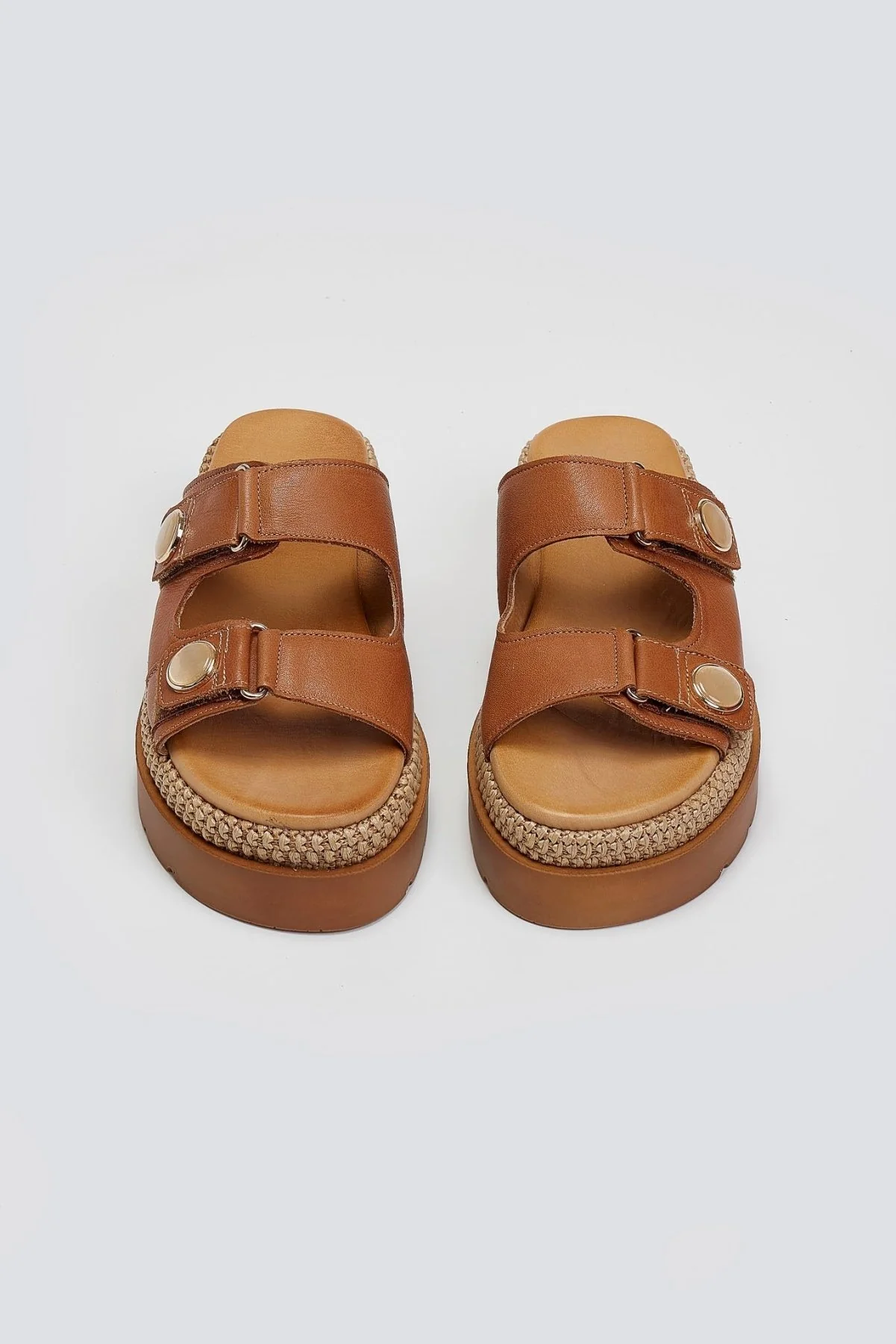 Δερμάτινα σανδάλια flatform - Ταμπά - Image 3