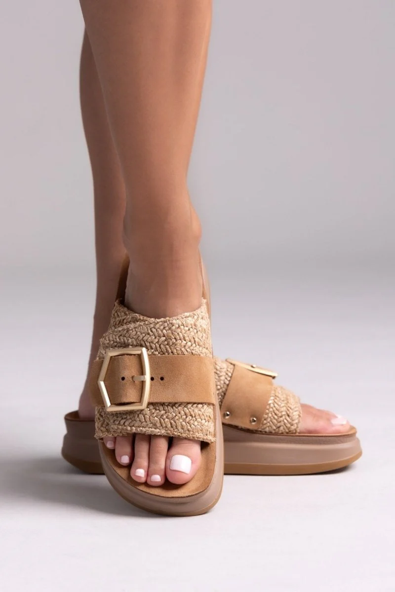 Δερμάτινα σανδάλια flatform - Ταμπά - Image 6