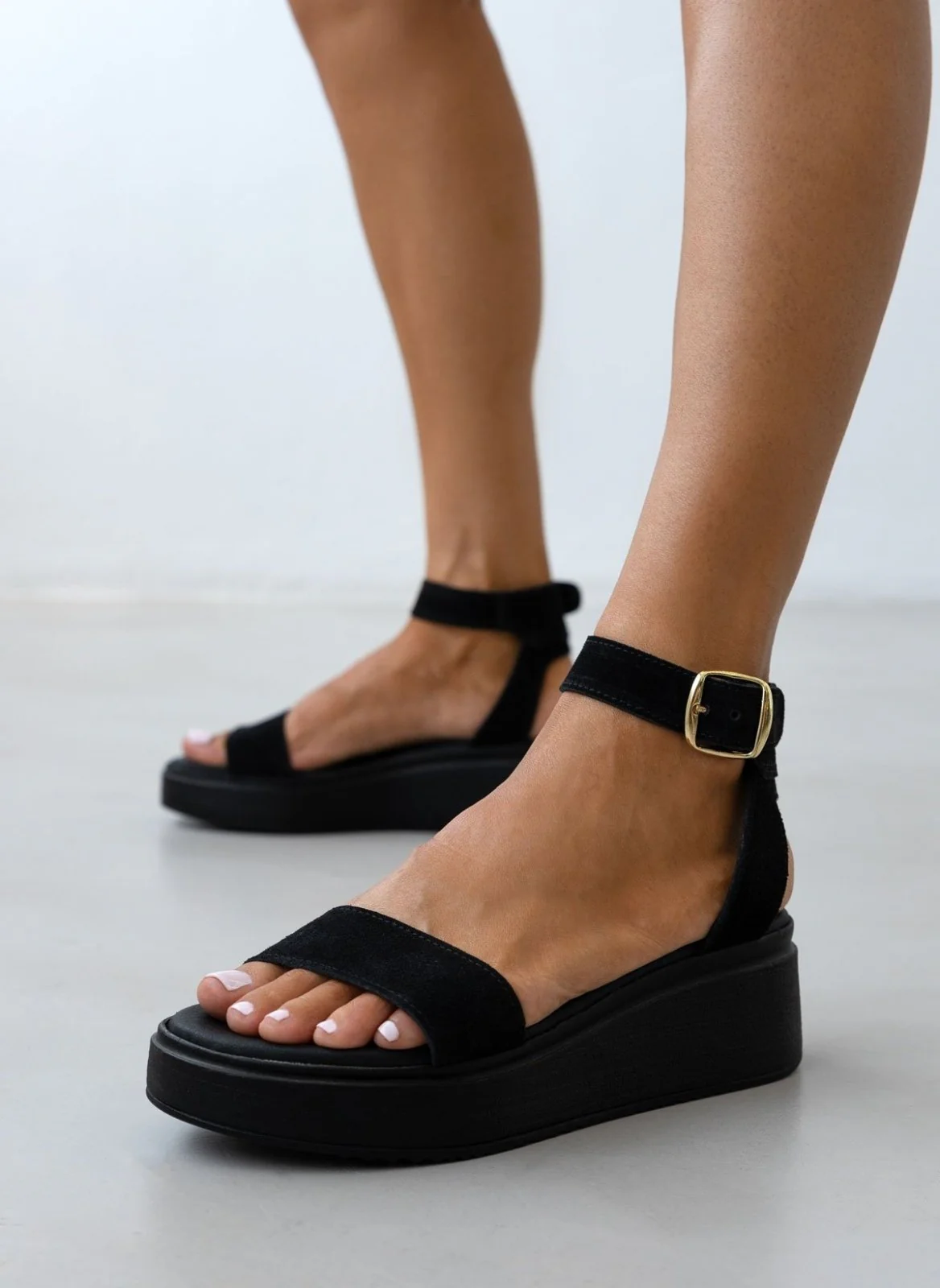 Suede flatforms με μπαρέτα - Μαύρο - Image 6