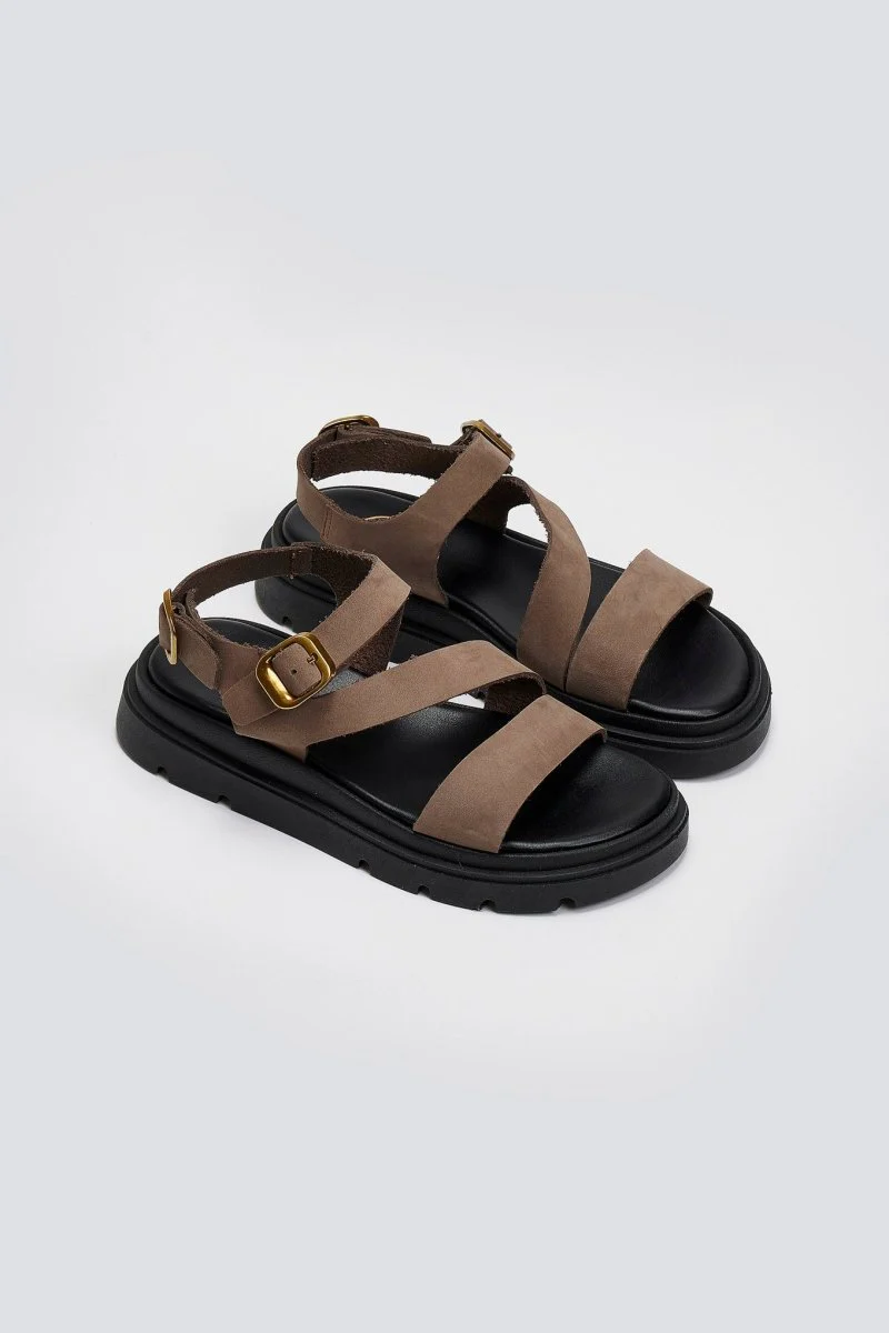 Σανδάλια nubuck με λουράκι - Τάουπε - Image 7