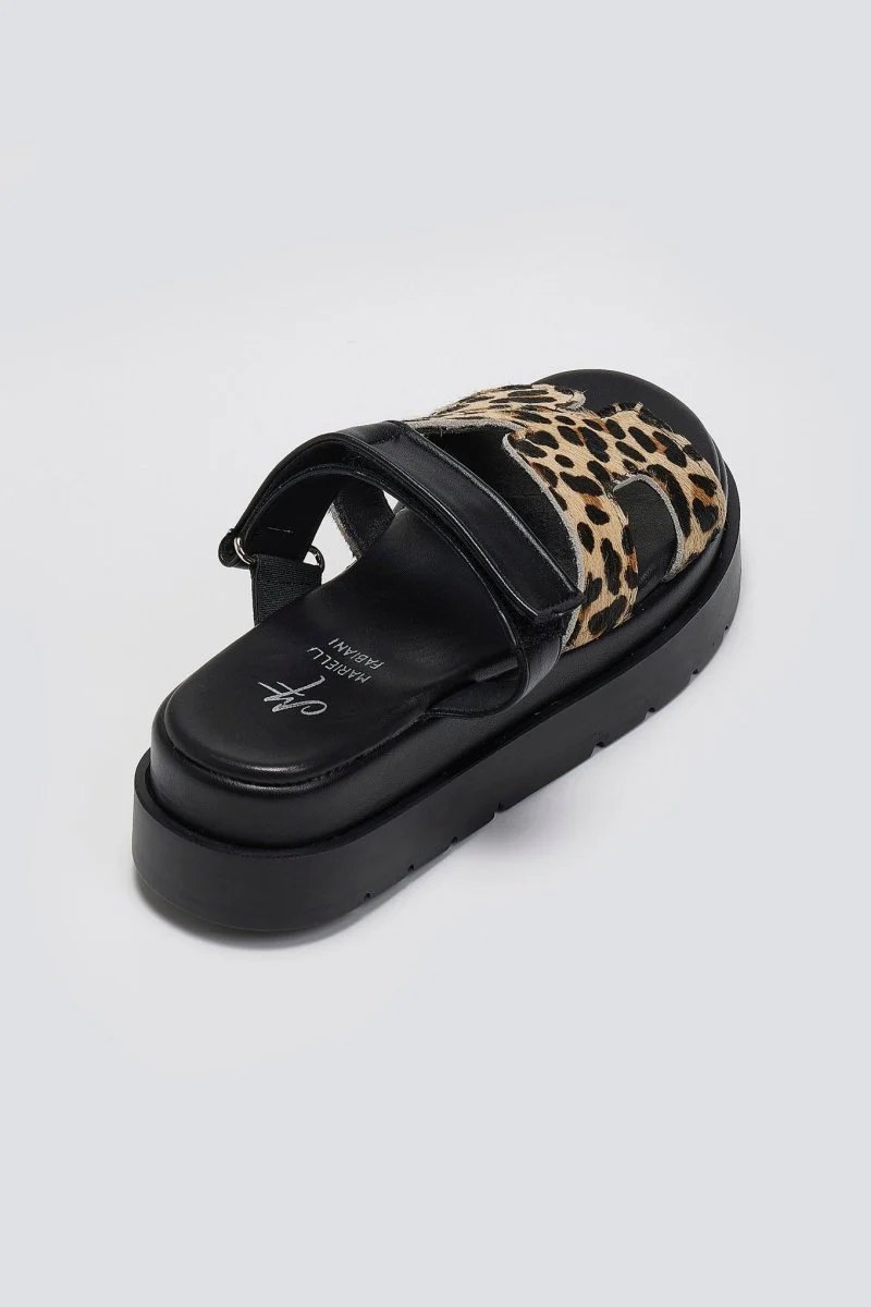 Σανδάλια flatform με animal print- λεοπάρ - Image 3