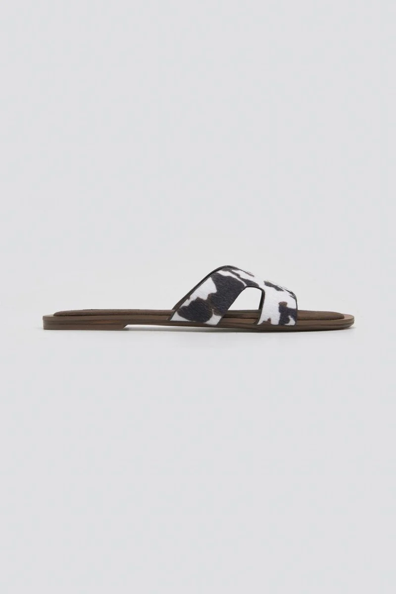 Σανδάλια ponyskin με print Corina - Καφέ - Image 5