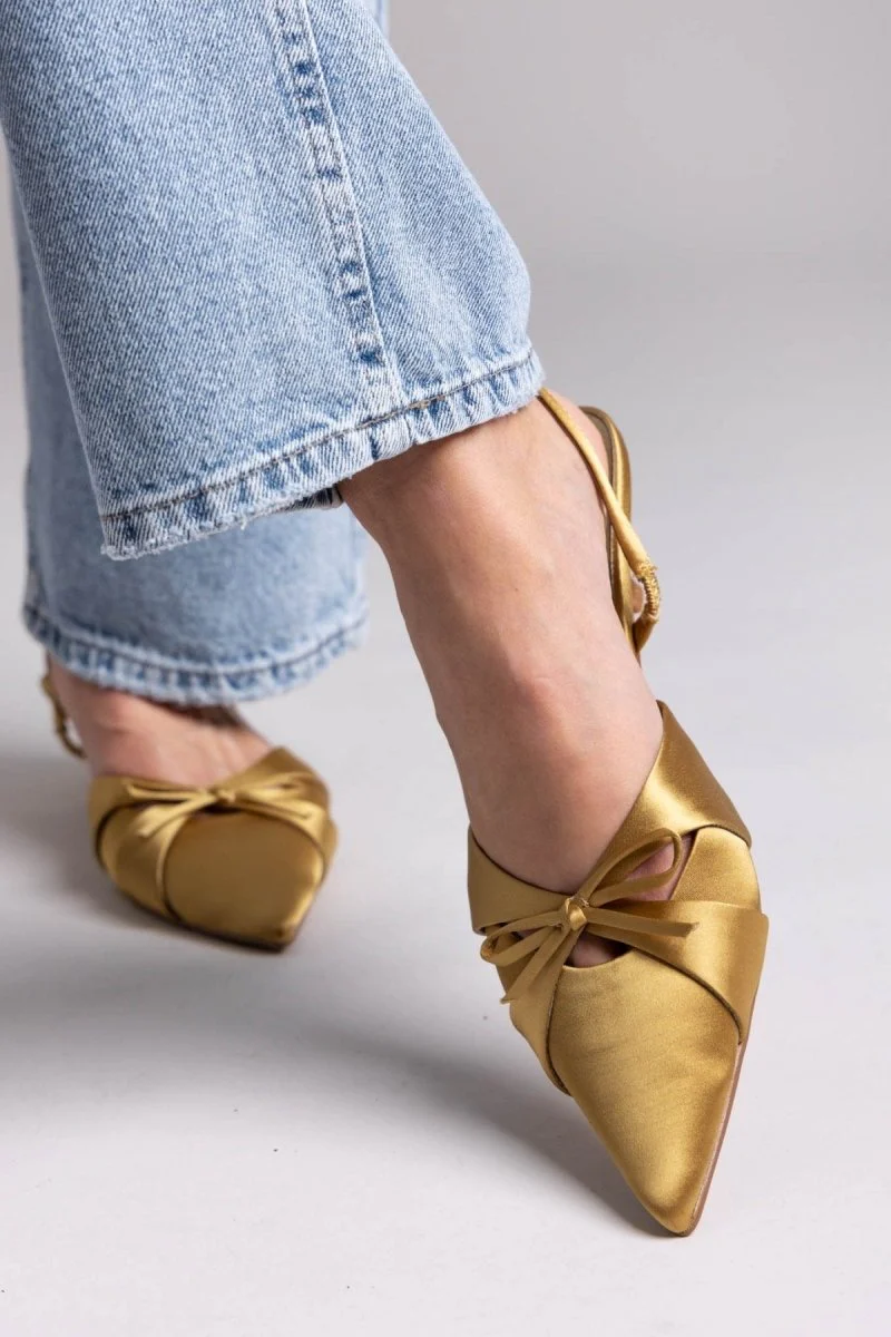 Slingback σατέν γόβες με φιόγκο - Λαδί - Image 5