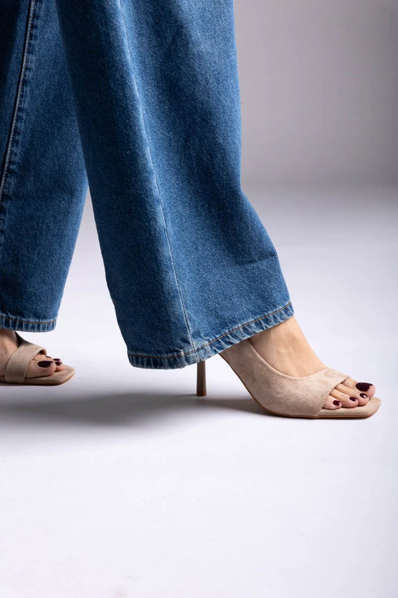 Πέδιλα Slingback με λεπτό τακούνι - Μπεζ Σουέντ - Image 2
