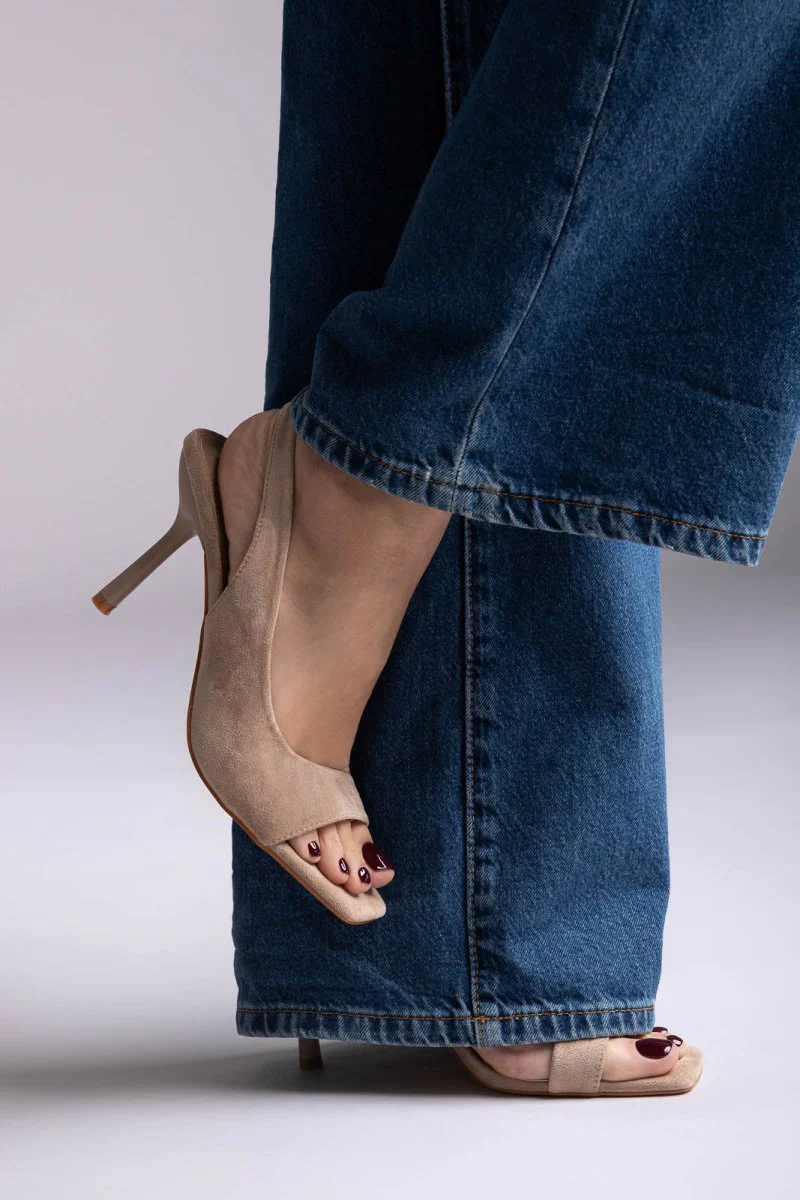 Πέδιλα Slingback με λεπτό τακούνι - Μπεζ Σουέντ - Image 4
