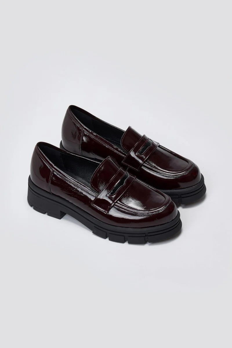 Loafers με τρακτερωτή σόλα - Μπορντώ λουστρίνι - Image 4