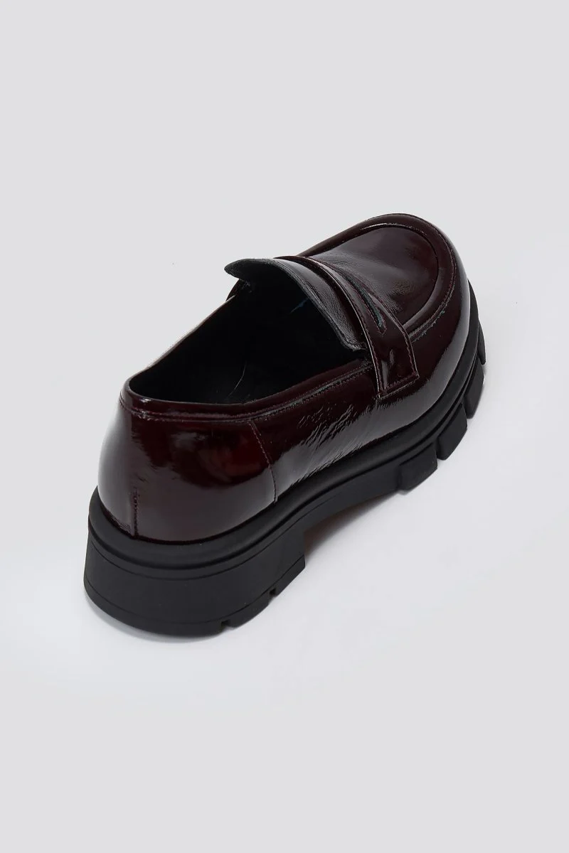 Loafers με τρακτερωτή σόλα - Μπορντώ λουστρίνι - Image 7